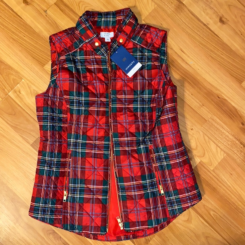 Crown and Ivy Vest